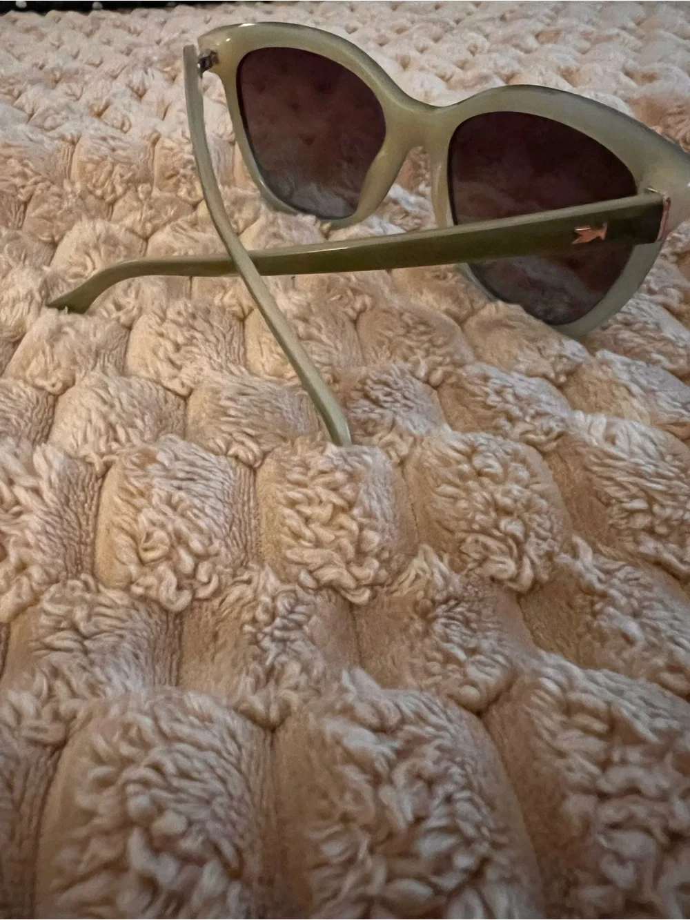 Women's Olive Green Cat-Eye Sunglasses